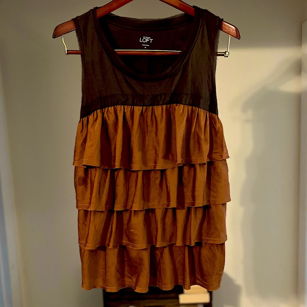 LOFT Dressy Tank -M-